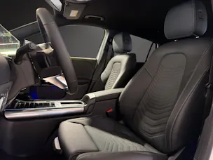 MERCEDES-BENZ GLA 200 Night Star