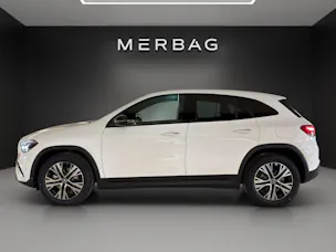MERCEDES-BENZ GLA 200 Night Star