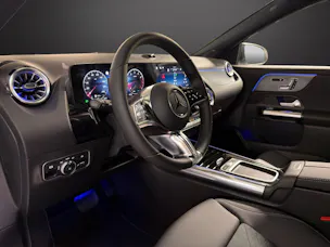 MERCEDES-BENZ GLA 200 Night Star