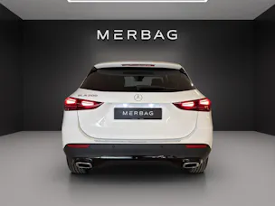 MERCEDES-BENZ GLA 200 Night Star