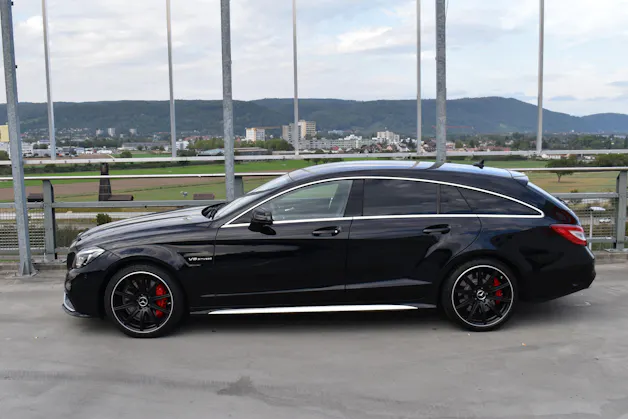 MERCEDES-BENZ CLS SHOOTING BRAKE 63 AMG S 4MATIC SPEEDSHIFT MCT l 585 PS