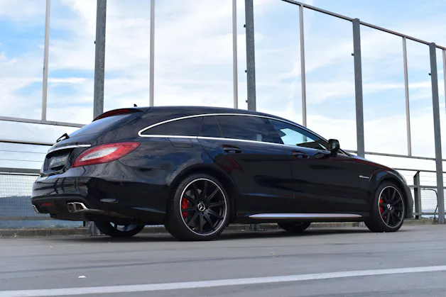 MERCEDES-BENZ CLS SHOOTING BRAKE 63 AMG S 4MATIC SPEEDSHIFT MCT l 585 PS