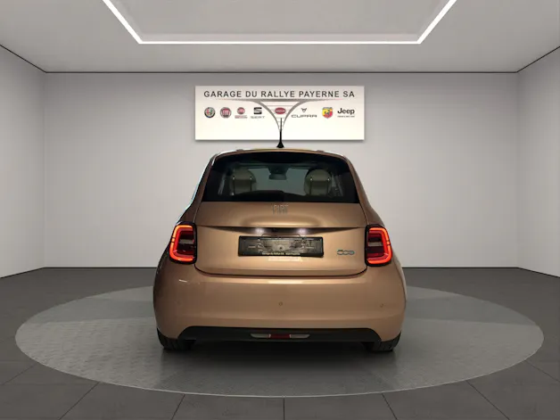 FIAT 500 3+1 electric 87 kW La Prima