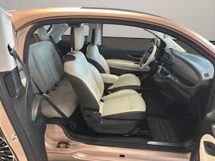 FIAT 500 3+1 electric 87 kW La Prima