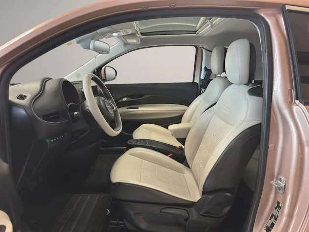 FIAT 500 3+1 electric 87 kW La Prima