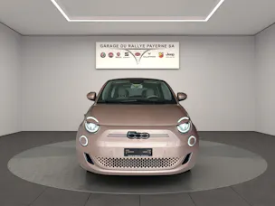 FIAT 500 3+1 electric 87 kW La Prima