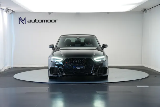 AUDI RS3 Limousine 2.5 TSI quattro S-tronic*CH Fahrzeug* *Carbon Lenkrad* *Magnetic Ride*