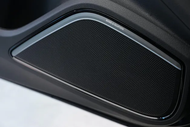 AUDI RS3 Limousine 2.5 TSI quattro S-tronic*CH Fahrzeug* *Carbon Lenkrad* *Magnetic Ride*