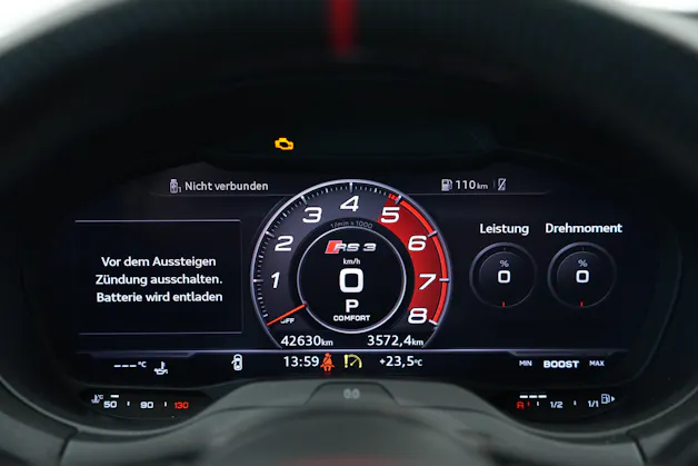 AUDI RS3 Limousine 2.5 TSI quattro S-tronic*CH Fahrzeug* *Carbon Lenkrad* *Magnetic Ride*