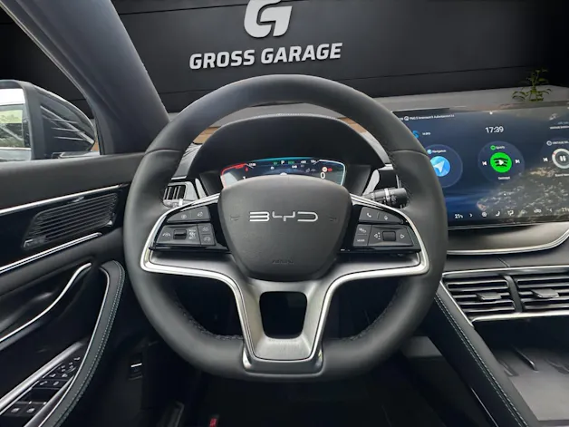 BYD Seal U DM-i Design AWD