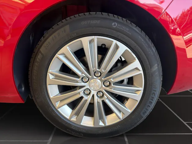 PEUGEOT 308 SW 1.2PureTech Allure