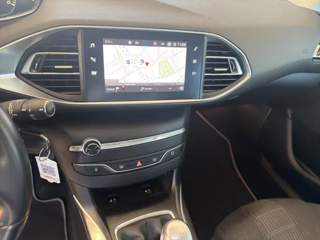 PEUGEOT 308 SW 1.2PureTech Allure