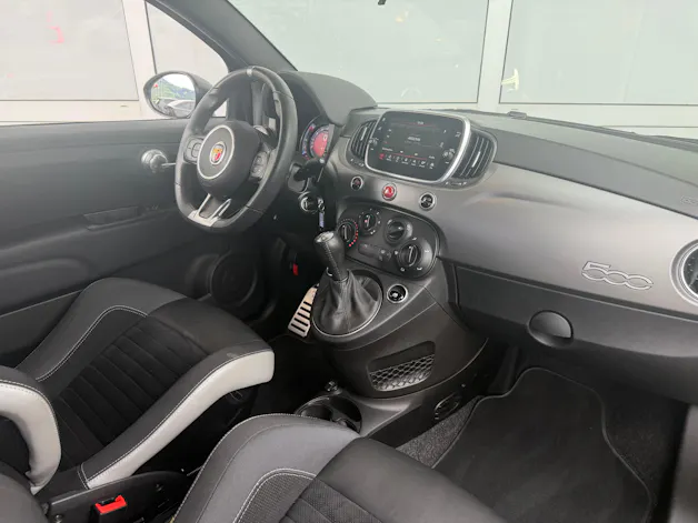 FIAT 595 1.4 16V Turbo Abarth Pista