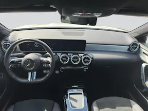 MERCEDES-BENZ A 180 AMG Line Limousine 7G-DCT