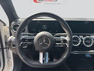 MERCEDES-BENZ A 180 AMG Line Limousine 7G-DCT
