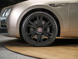 BENTLEY Flying Spur *Panorama*Massage*Sitzlüftung*