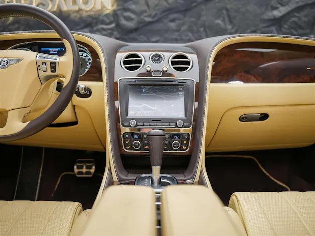 BENTLEY Flying Spur *Panorama*Massage*Sitzlüftung*