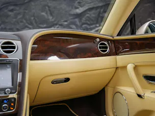 BENTLEY Flying Spur *Panorama*Massage*Sitzlüftung*