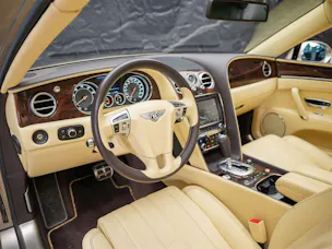 BENTLEY Flying Spur *Panorama*Massage*Sitzlüftung*