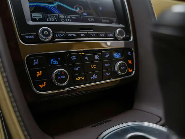 BENTLEY Flying Spur *Panorama*Massage*Sitzlüftung*