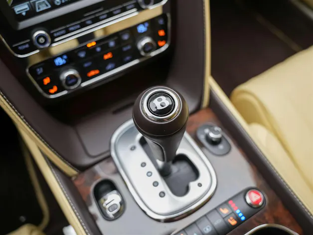 BENTLEY Flying Spur *Panorama*Massage*Sitzlüftung*