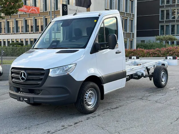 MERCEDES-BENZ Sprinter 317 CDI PRO Chassis Standard