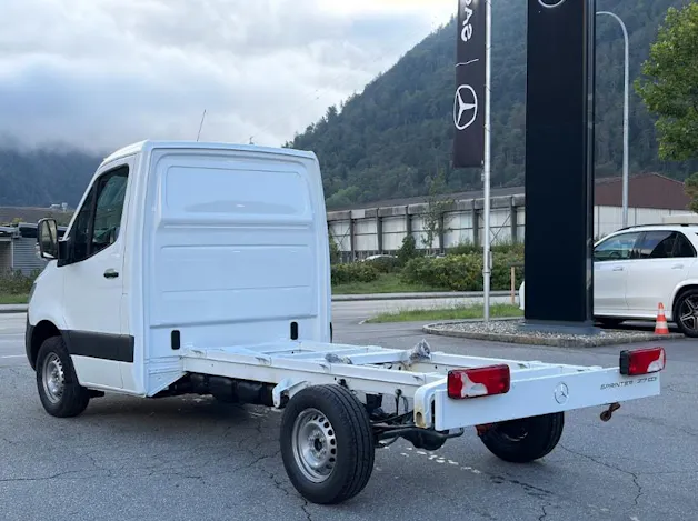 MERCEDES-BENZ Sprinter 317 CDI PRO Chassis Standard