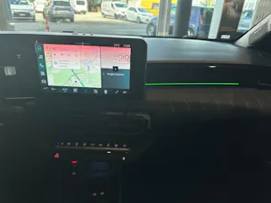 RENAULT R4 E-Tech Comfort Range 52 kWh Techno