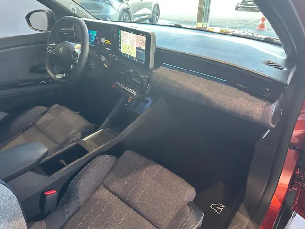 RENAULT R4 E-Tech Comfort Range 52 kWh Techno