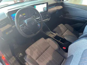 RENAULT R4 E-Tech Comfort Range 52 kWh Techno