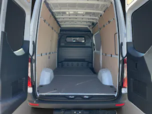 MERCEDES-BENZ Sprinter 319 CDI Standard 9G-TRONIC