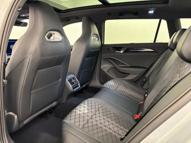 VW Passat 1.5TSI PHEV R-Line