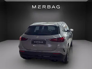 MERCEDES-BENZ GLA 200 Night Star