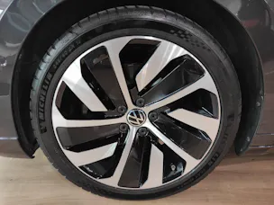 VW Arteon Shooting Brake 2.0 TSI R-Line DSG 4m