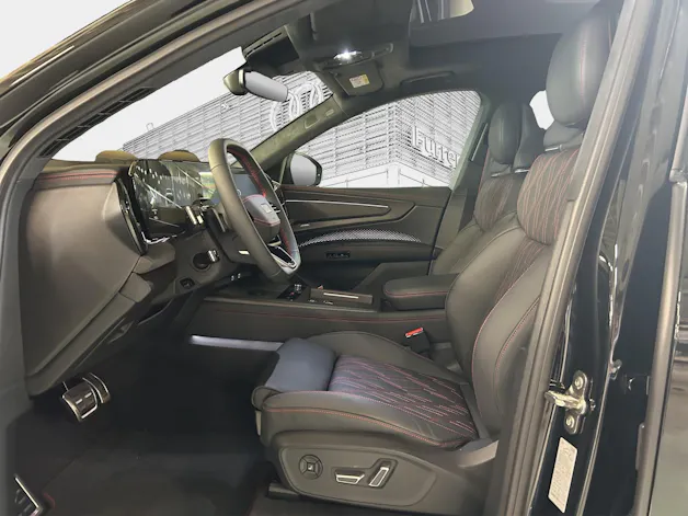 AUDI Q7 SUV TDI quattro 220 kW