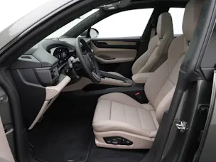 PORSCHE Macan Turbo