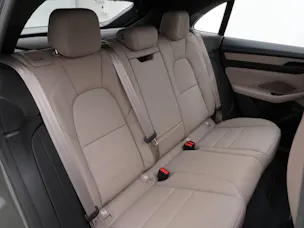 PORSCHE Macan Turbo