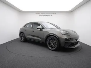 PORSCHE Macan Turbo