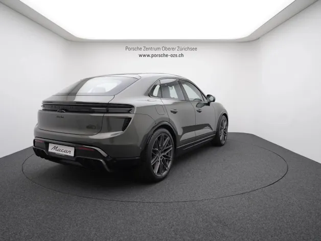 PORSCHE Macan Turbo