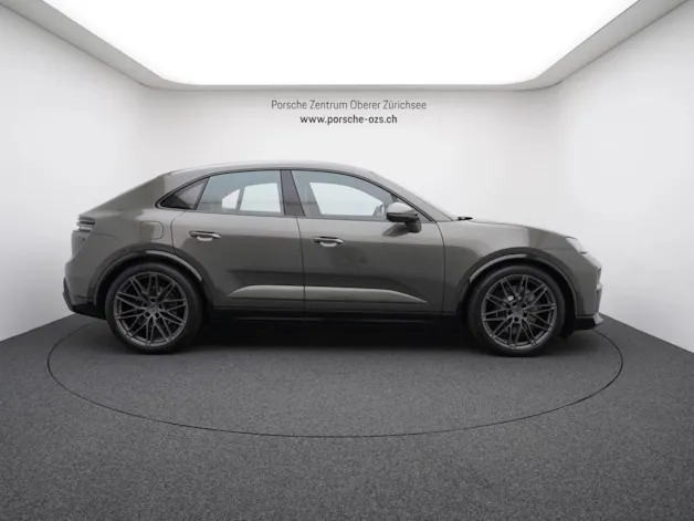 PORSCHE Macan Turbo