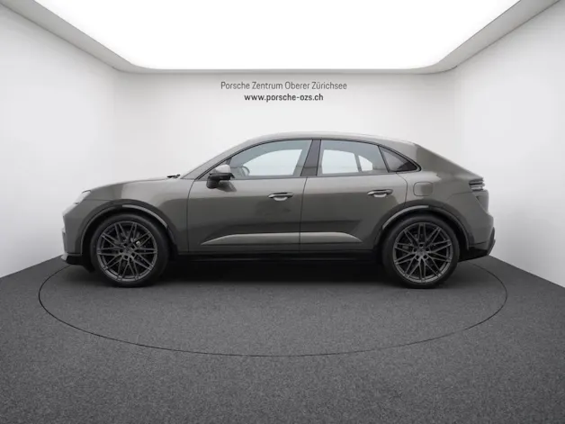 PORSCHE Macan Turbo