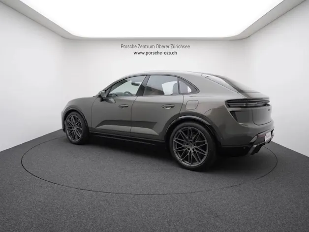 PORSCHE Macan Turbo
