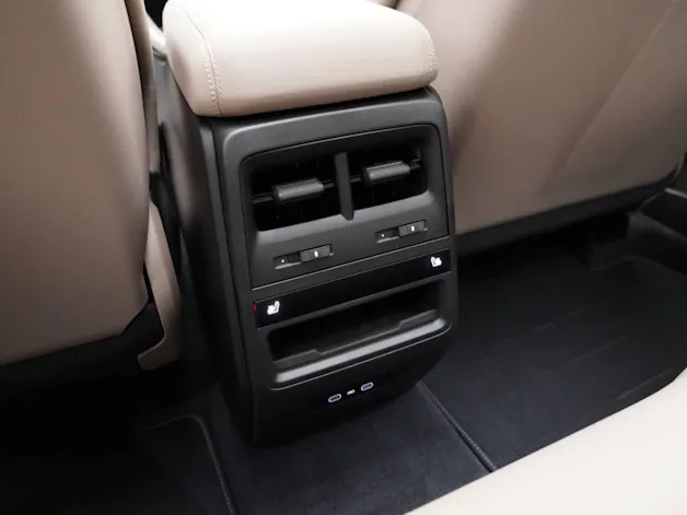 PORSCHE Macan Turbo