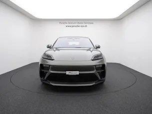 PORSCHE Macan Turbo