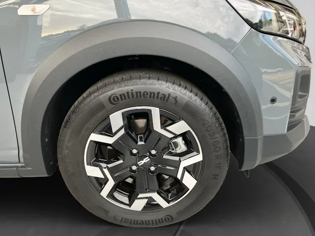 DACIA Jogger HEV 155 Journey