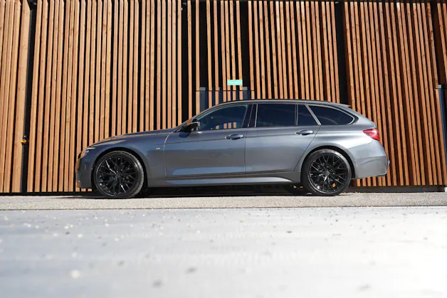 BMW 320i xDRIVE TOURING EDITION M SPORT STEPTRONIC l 184 PS