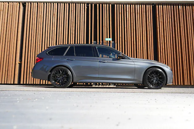 BMW 320i xDRIVE TOURING EDITION M SPORT STEPTRONIC l 184 PS