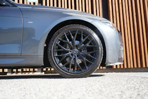 BMW 320i xDRIVE TOURING EDITION M SPORT STEPTRONIC l 184 PS