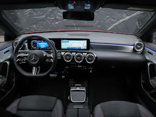 MERCEDES-BENZ CLA 200 AMG Line 7G-DCT *Facelift*Ambientebeleuchtung*Assistenten*