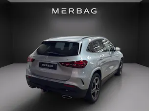 MERCEDES-BENZ GLA 220d 4Matic Swiss Star